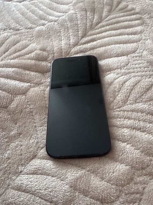 Продам Iphone 15 128 Гб