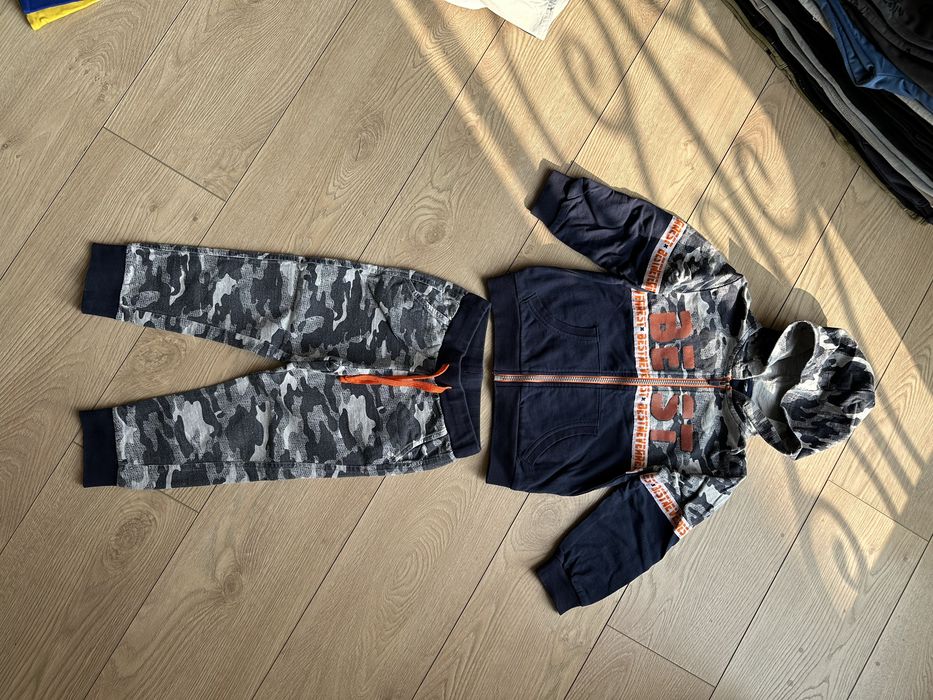 Костюмы, штаны, лонгсливы zara на мальчика на 3 года