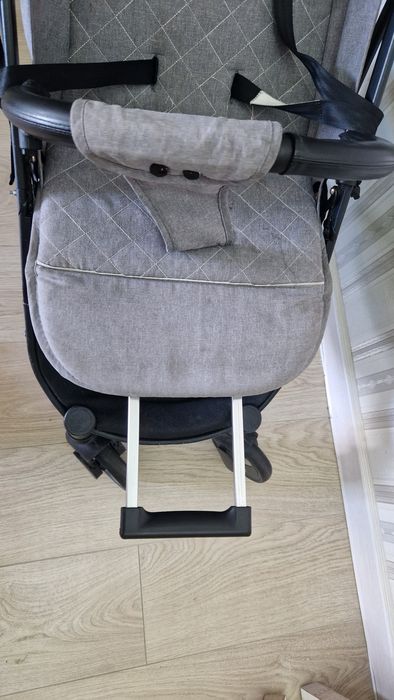 Продам коляску до 13 кг