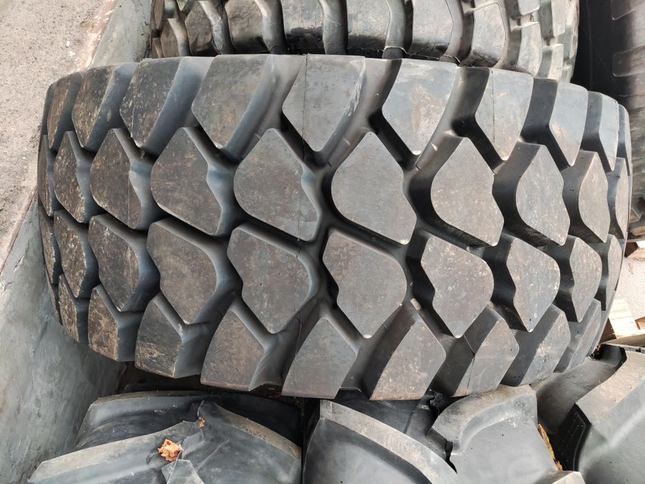 Автошина 29.5R25