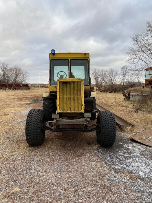 Продам Дт-75 на колесах