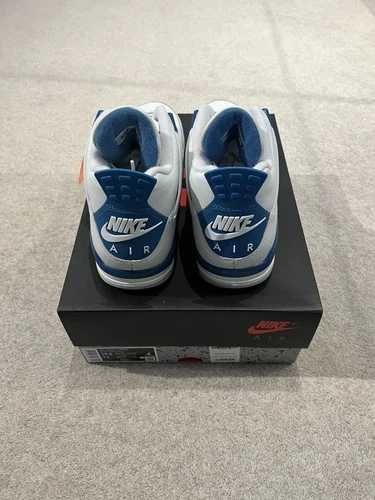 Sneakers Jordan4 Military Blue cu eticheta (nu Nike, Gucci, Adidas, Balenciaga)