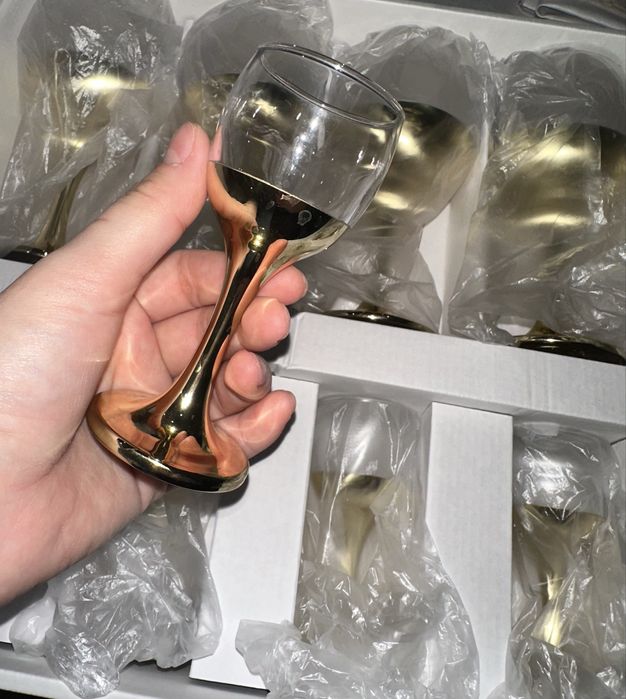 Бокалы новые, для гостей