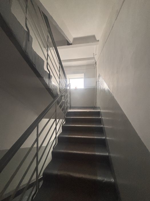 Продам 2 комн квартиру.Бэст