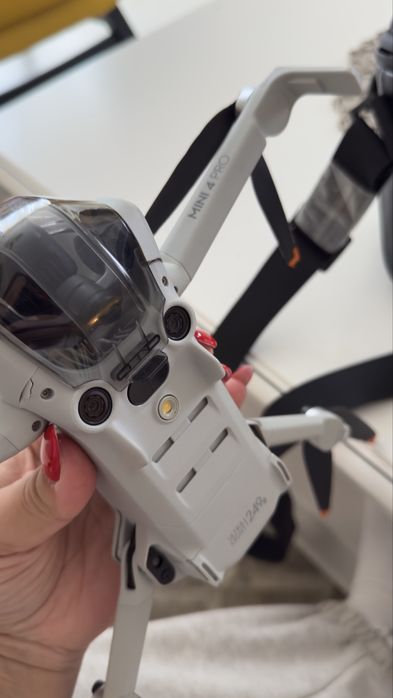 Drona DJI Mini 4 Pro