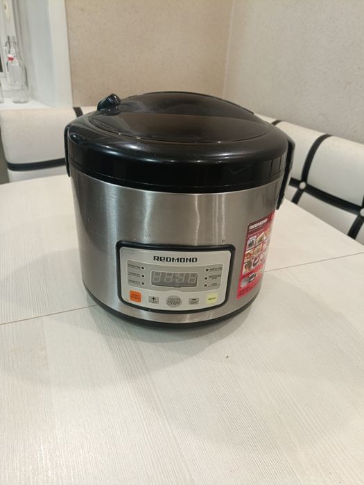 Продам электро шашлычницу