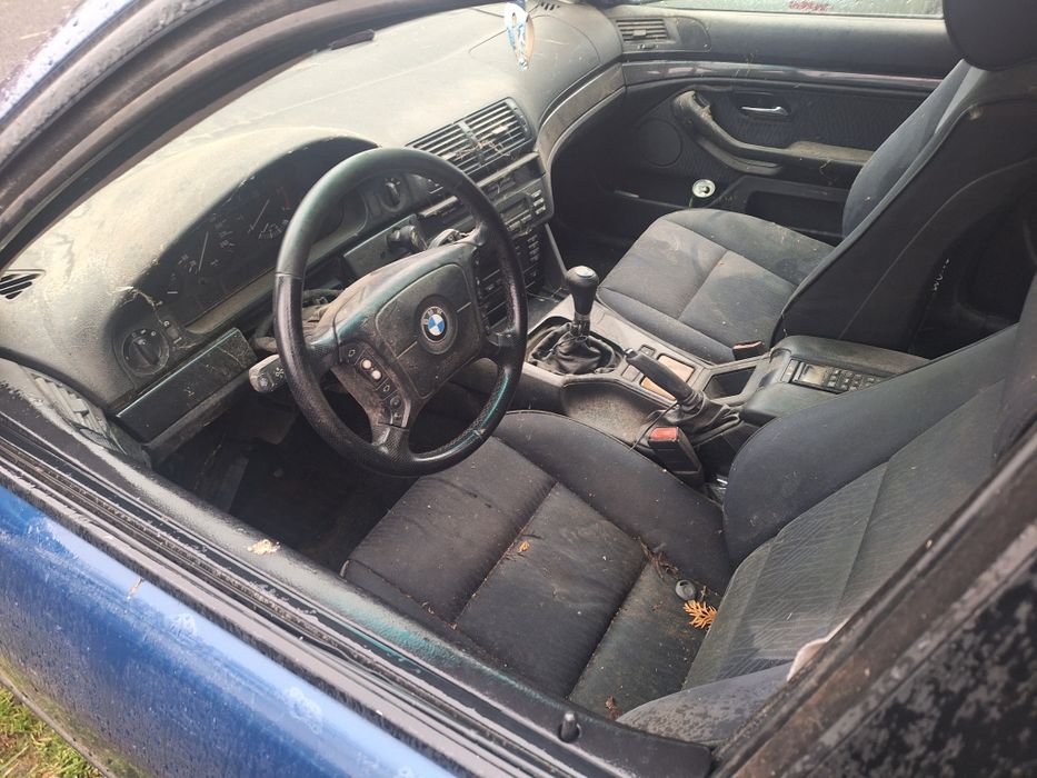 Dezmembrez bmw e39 2.0 d