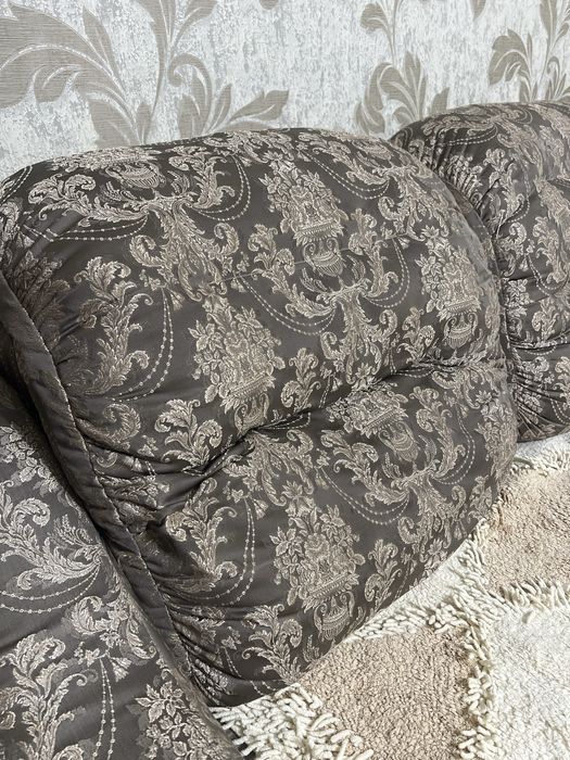 Продам комплект диванов