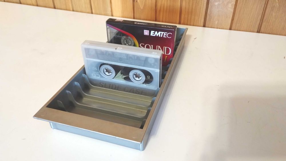 muzica rack pt 13 casete audio suport de plastic