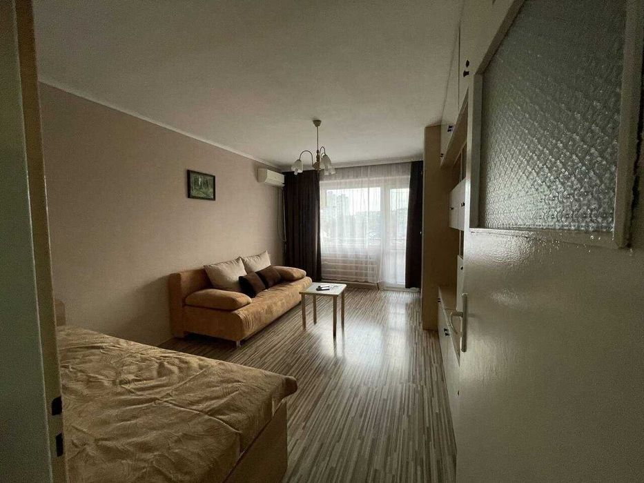 Дава се под наем Тристаен апартамент в Бургас, Изгрев - 80 кв.м за 1000 € - Снимка #10