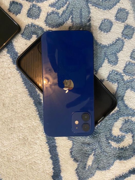 Айфон 12 ……………….