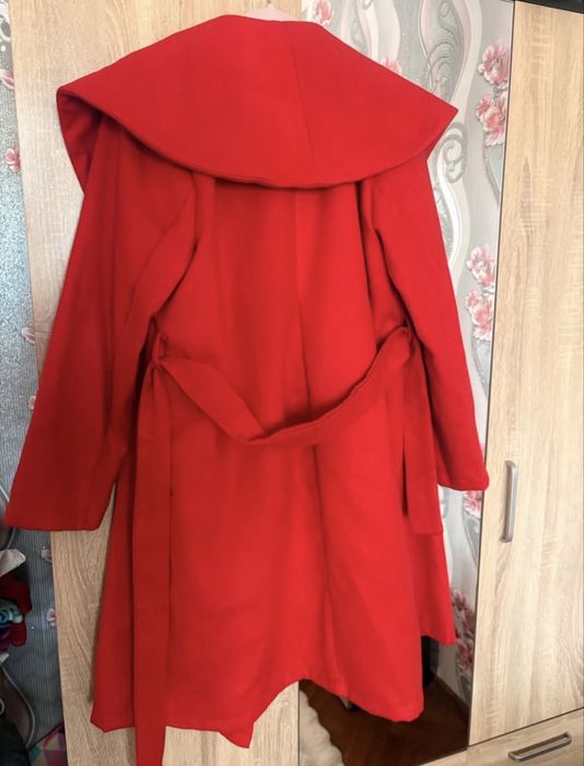 10€ Дамско палто от вълна