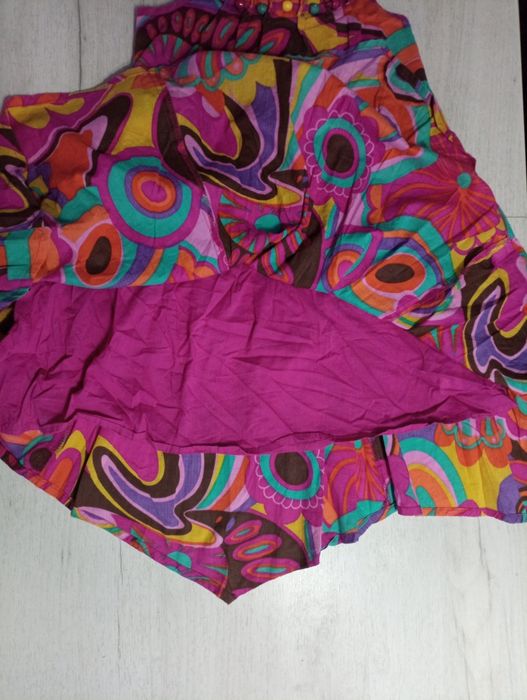 Прекрасна цветна рокля 140