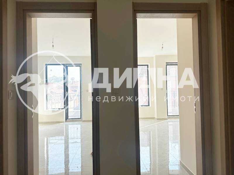 Продава се Четиристаен апартамент в Пловдив, Център - 115 кв.м за 3209 €/кв.м - Снимка #5