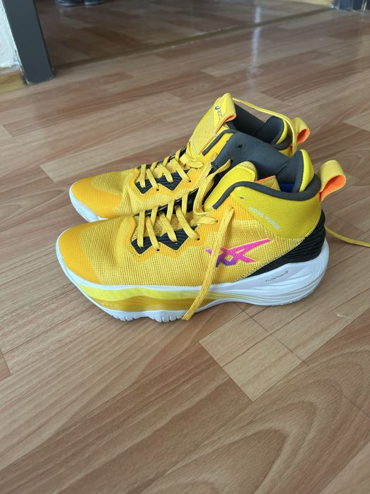 продам Асикс Asics.