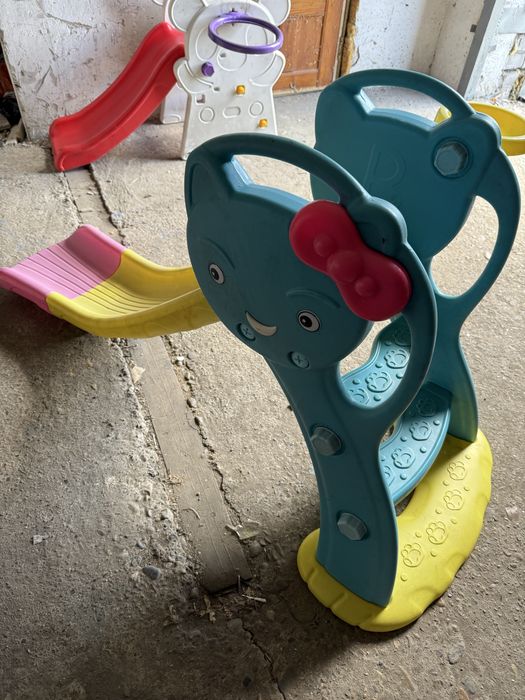 Продам горку детскую пластиковая