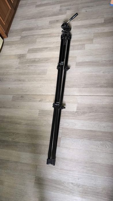 Продам штатив slik able 300dx