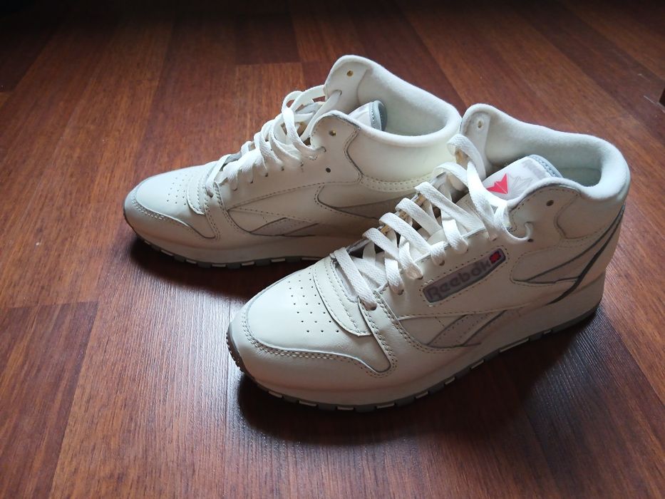 Кроссовки бренд рибок