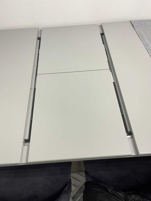 маса  за  хранене