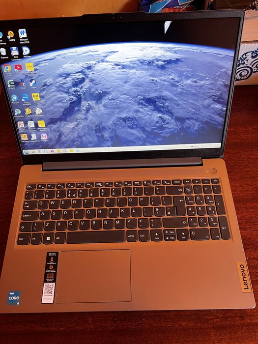 Lenovo Ideapad slim 3