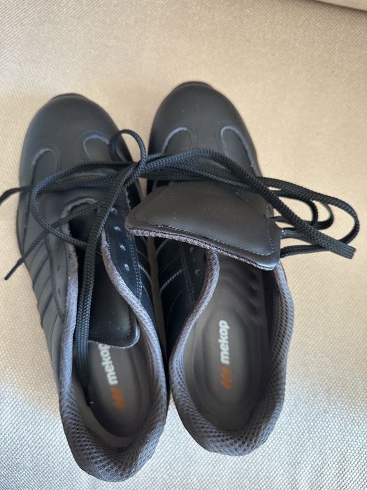 Продается мужская обувь