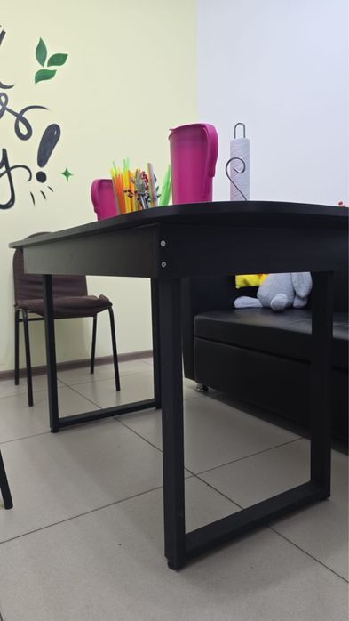 Продам стол ручной работы!!!