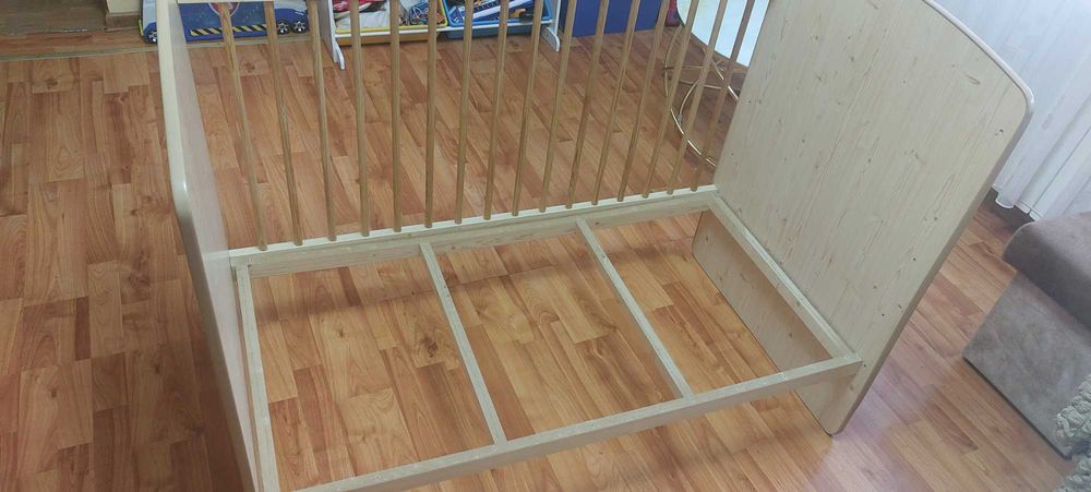 Patut pentru copil 1-4 ani.