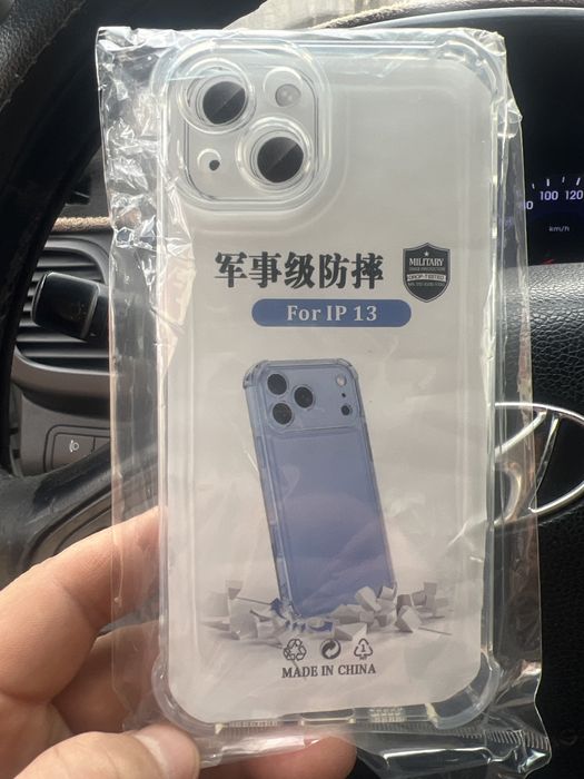 Прозрачный чехол на айфон 13