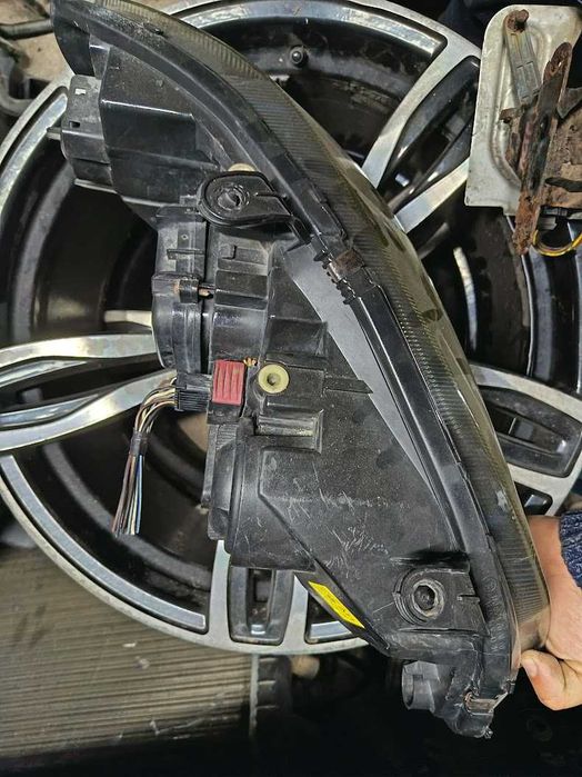 Ксенонови фарове за Зафира А Ksenonovi farove za Zafira A