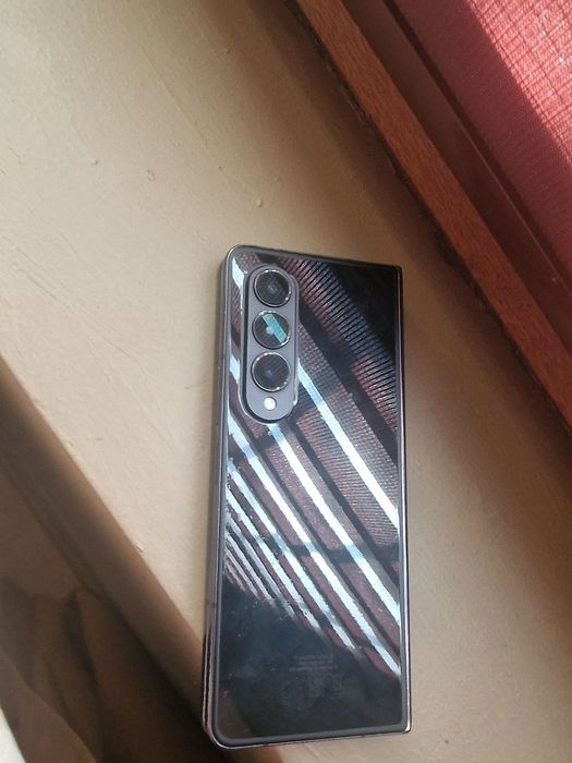 Samsung  Zfold4  512GB 12RAM
