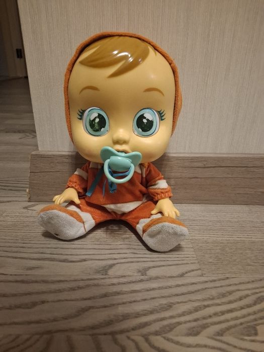 Продам куклу crybabies