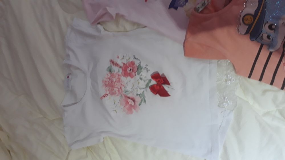 Различни блузки,различни размери