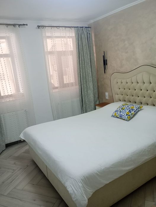 Proprietar,  vând 2 apartamente în zona centrala