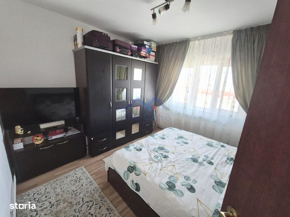 Apartament 2 camere decomandat, Cetate, et.3