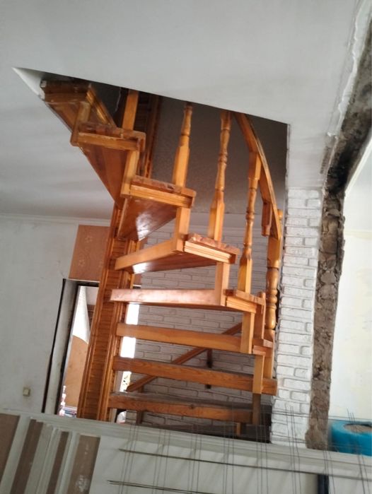Продам Лестницу