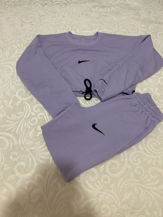 Nike екип с размер