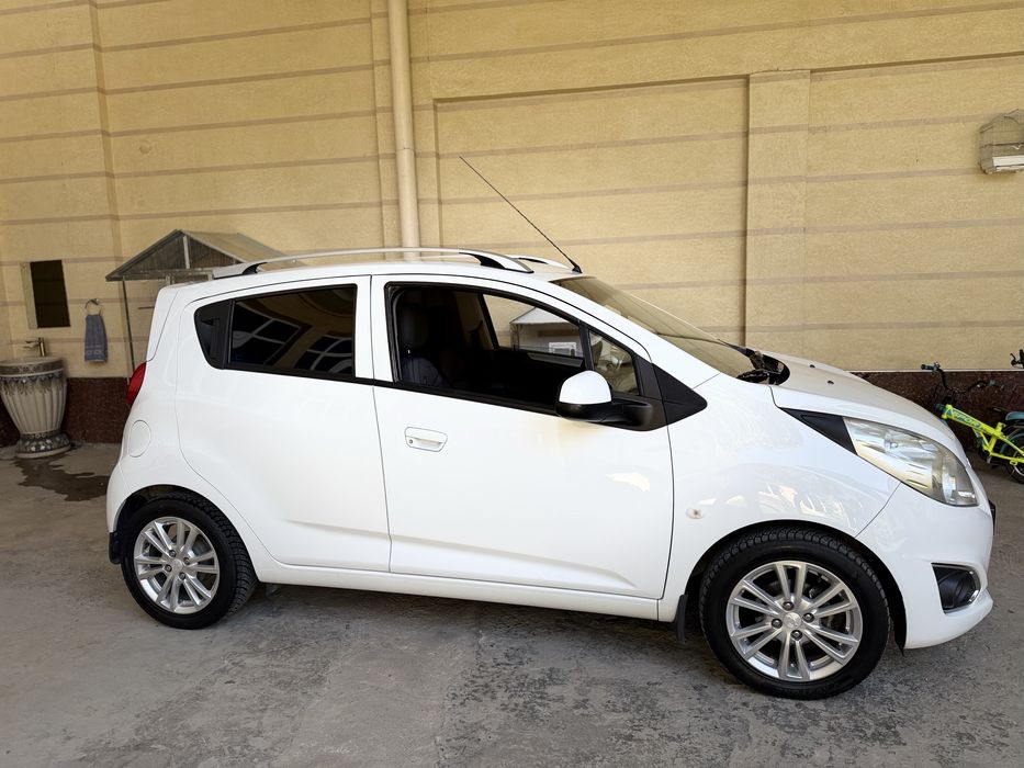 Spark avtomat 2018 yil oq