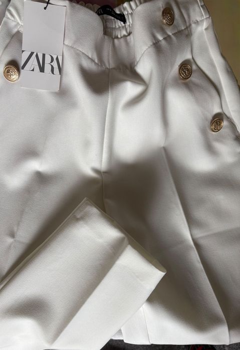 Costum Zara alb nou cu etichetă S