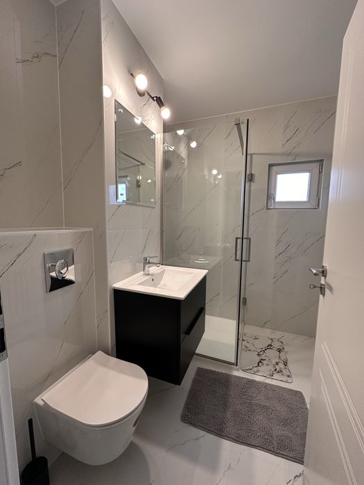 PRIMA INCHIRIERE ! 3 Camere , complet renovat!