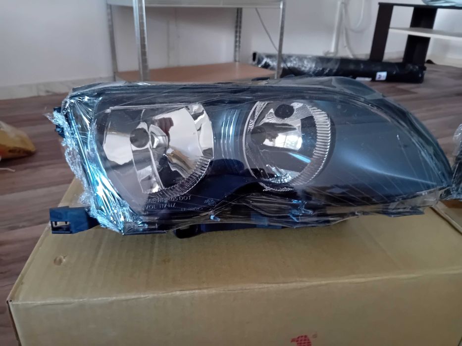 Фар БМВ Е46 Нови