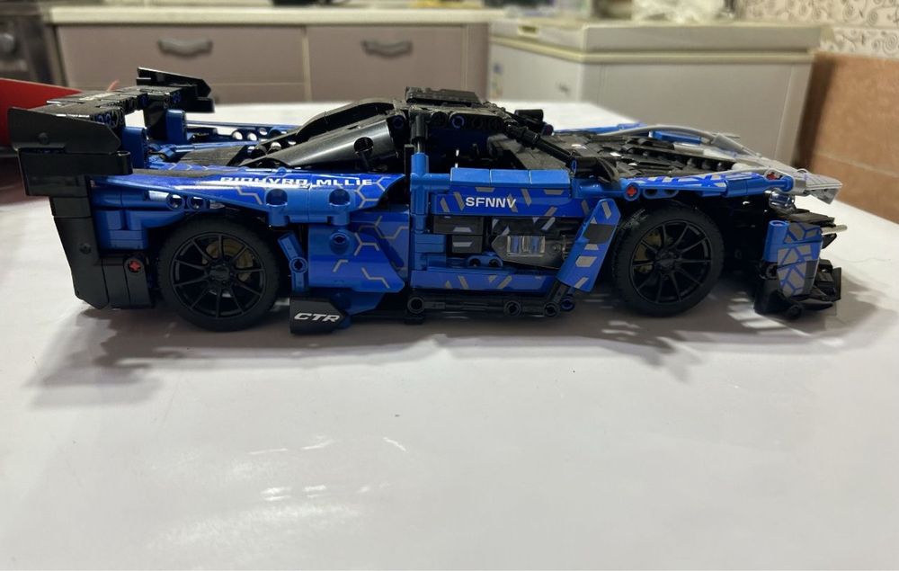 Продам Лего машина