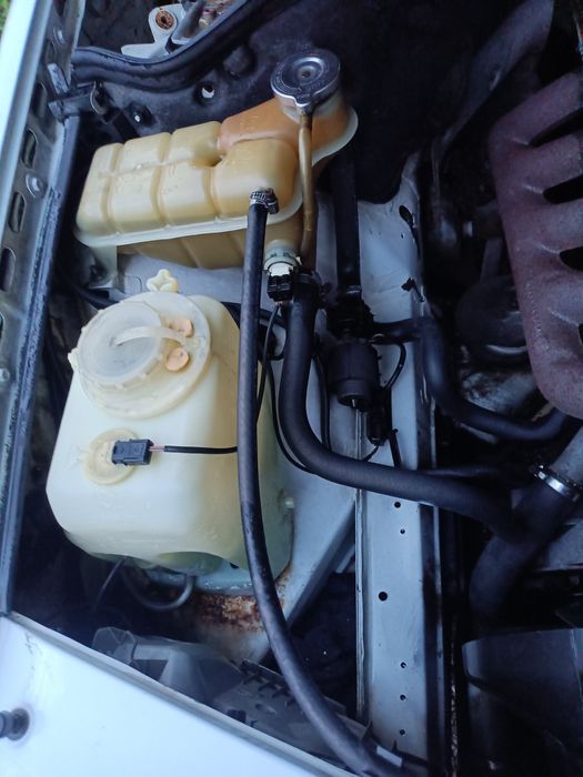 На части Мерцедес 124