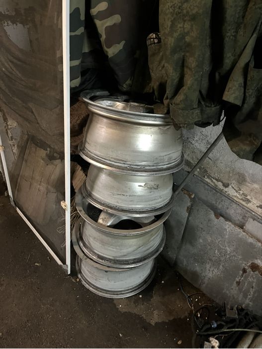 Продам диски оригинальные немецкие  с ауди