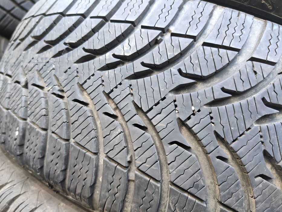 4бр Зимни гуми 205 60 16 - Michelin