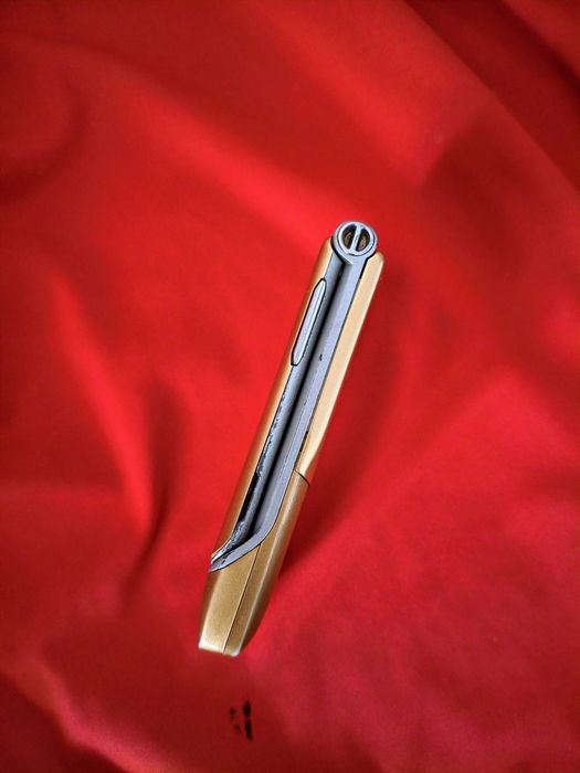 Motorola RAZR V3  ( liber de rețea)