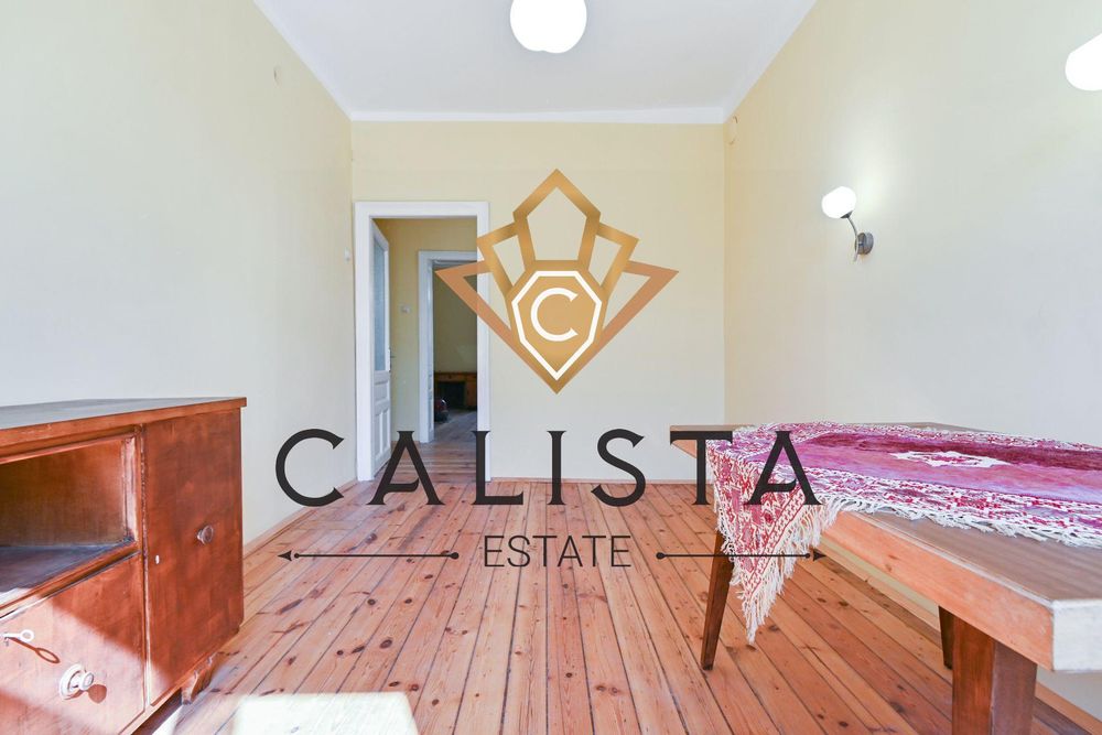 Дава се под наем Четиристаен апартамент в София, Център - 100 кв.м за 700 € - Снимка #2