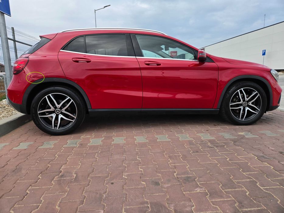 Mercedes GLA 220 Benzina  4Matic 63.000km, 19.400 + TVA deductibil