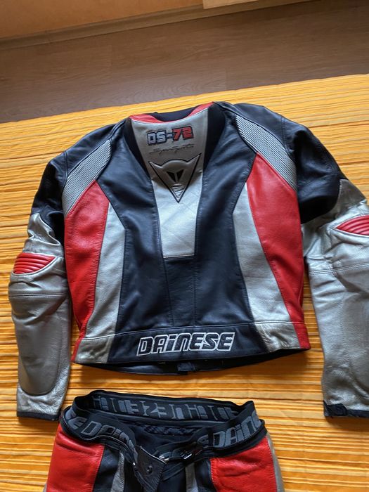 мото екип Dainese 2 части (свързващ цип на кръста)+2 слайдера Daines