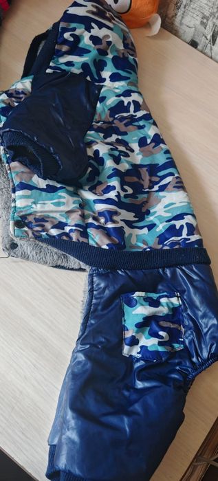 Продам одежду для маленькой, средней собаки