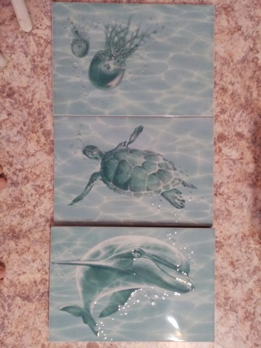 Кафель новый  в ванну или туалет.